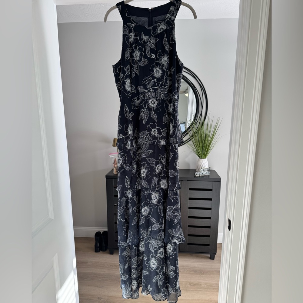 Tommy Hilfiger Navy and White Floral Maxi Dress